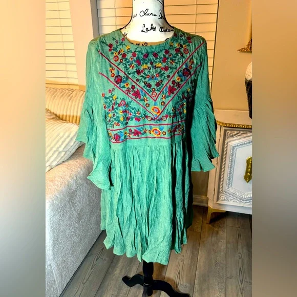 Umgee Sage Green and Embroidered dress - Picture 1 of 11